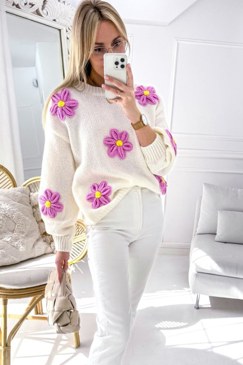Weißer Grobstrickpullover Mit Floralem Häkelmuster Für Frauen