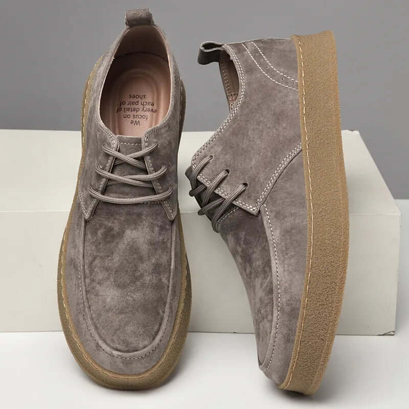 Klassische Wildleder Herrenschuhe