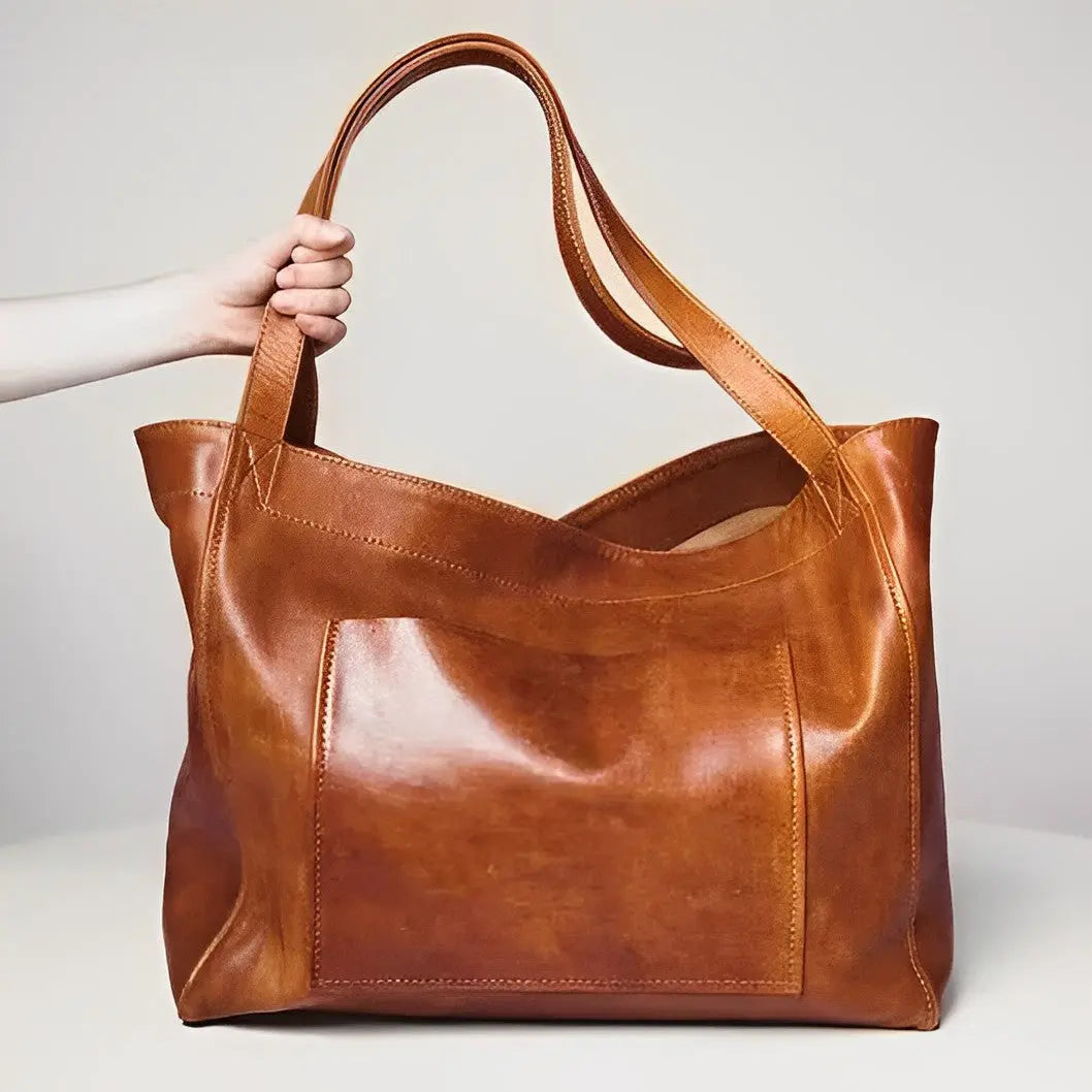 Auroras Charme | Vintage Lederschultertasche