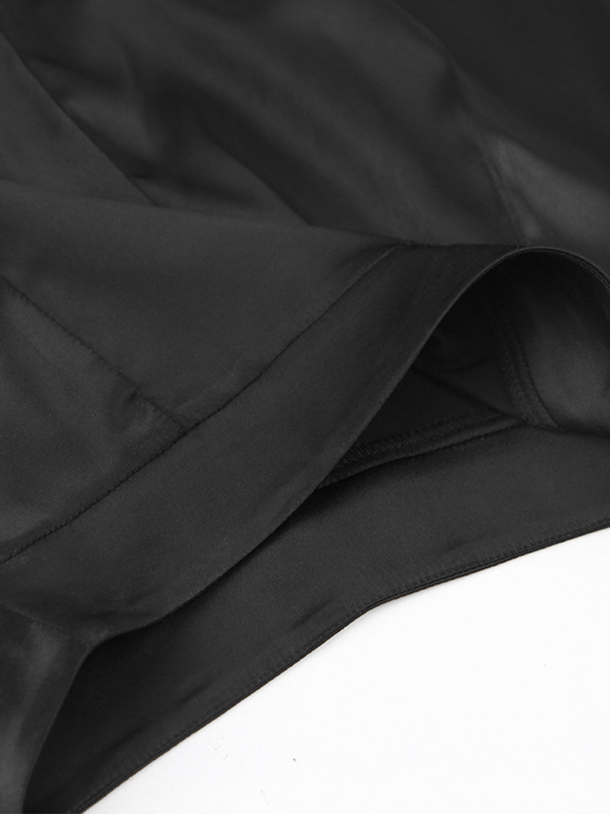 Weit geschnittene Satin-Hose im Oversized-Look