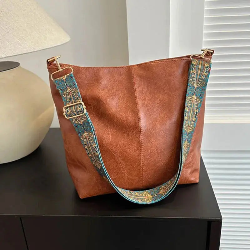 Chelseys Vintage-Charme | Lederschultertasche