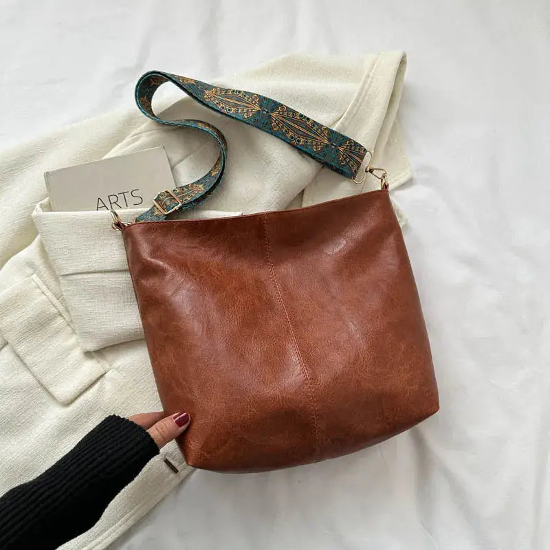 Chelseys Vintage-Charme | Lederschultertasche