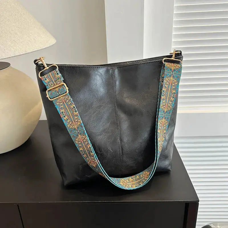 Chelseys Vintage-Charme | Lederschultertasche