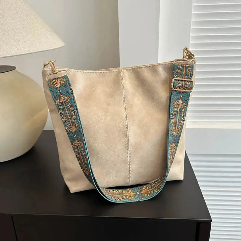 Chelseys Vintage-Charme | Lederschultertasche