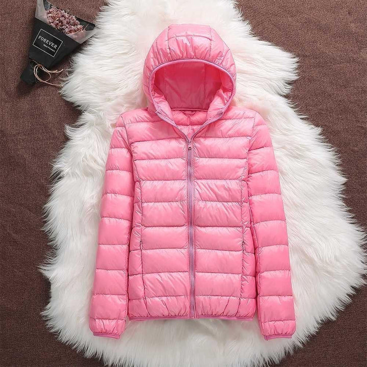 Gesteppte leichte Daunenjacke mit Kapuze