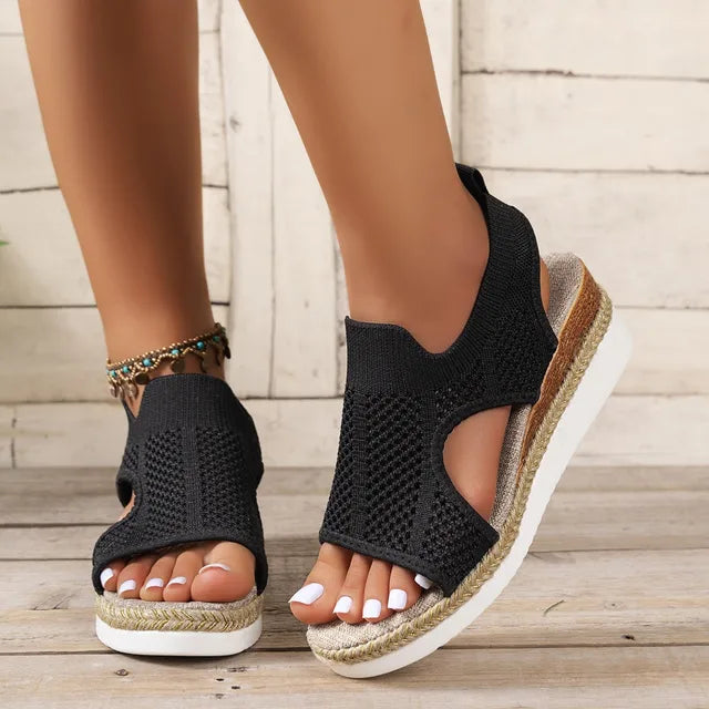 Hannah | Stilvolle und modische Sandalen mit dicker Sohle