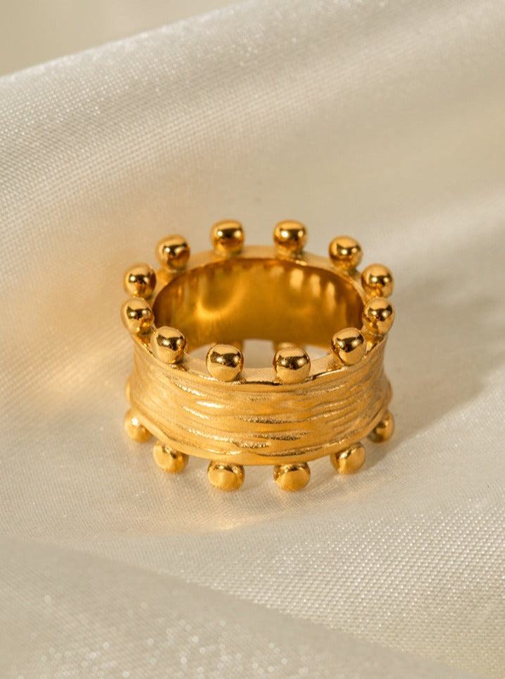 18 Karat lichtecht vergoldeter Ring mit Holzmaserung