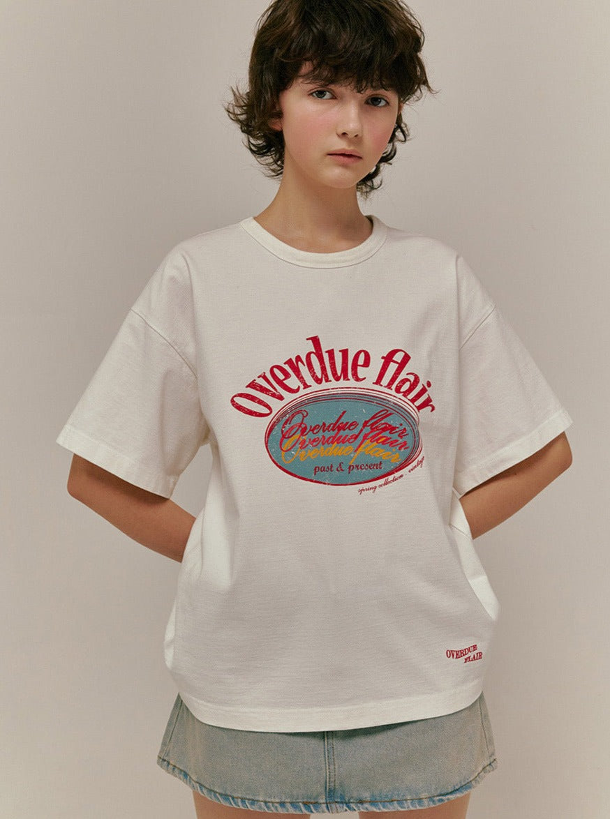 Lockeres T-Shirt mit kurzen Ärmeln und Buchstaben-Print