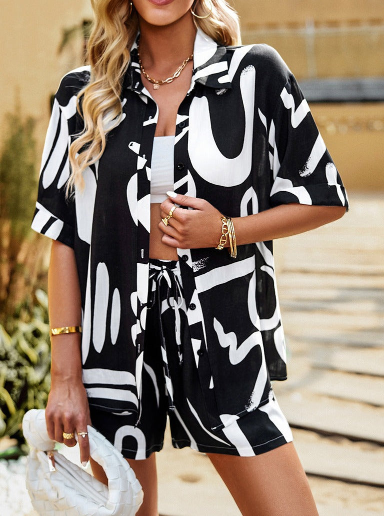 Zweiteiliges Shorts-Set mit ovalem geometrischem Druck in Schwarz und Weiß
