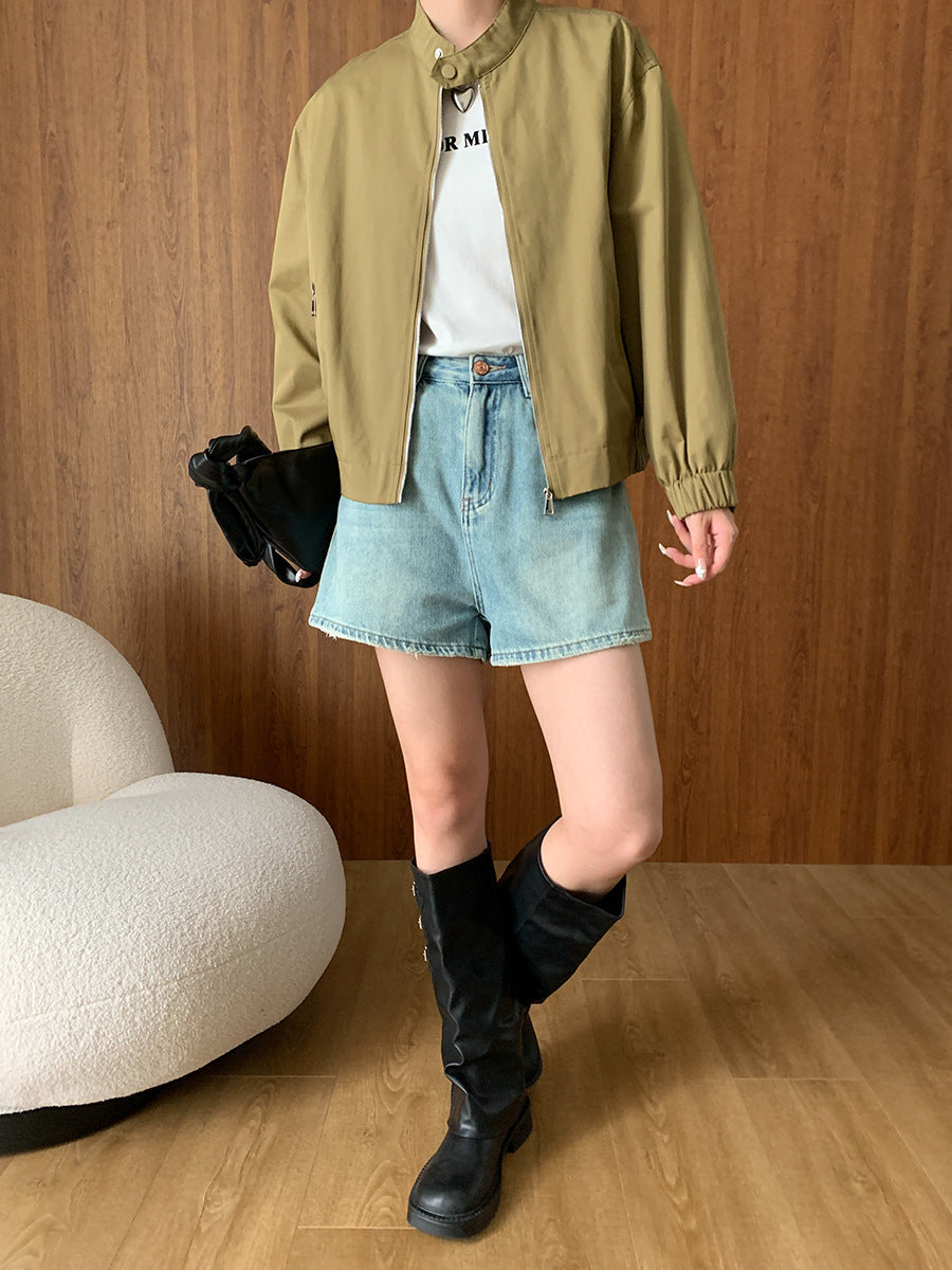 Leichte Jacke mit durchgehendem Reißverschluss und Kragen