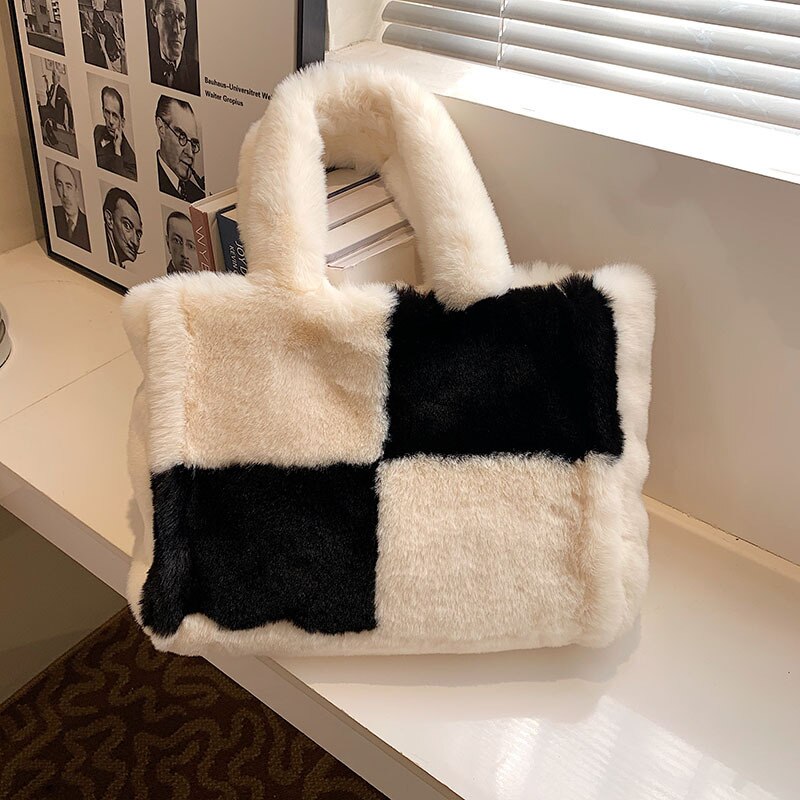 Schicke Plüsch-Handtasche Für Gemütlichen Winterstil Für Frauen