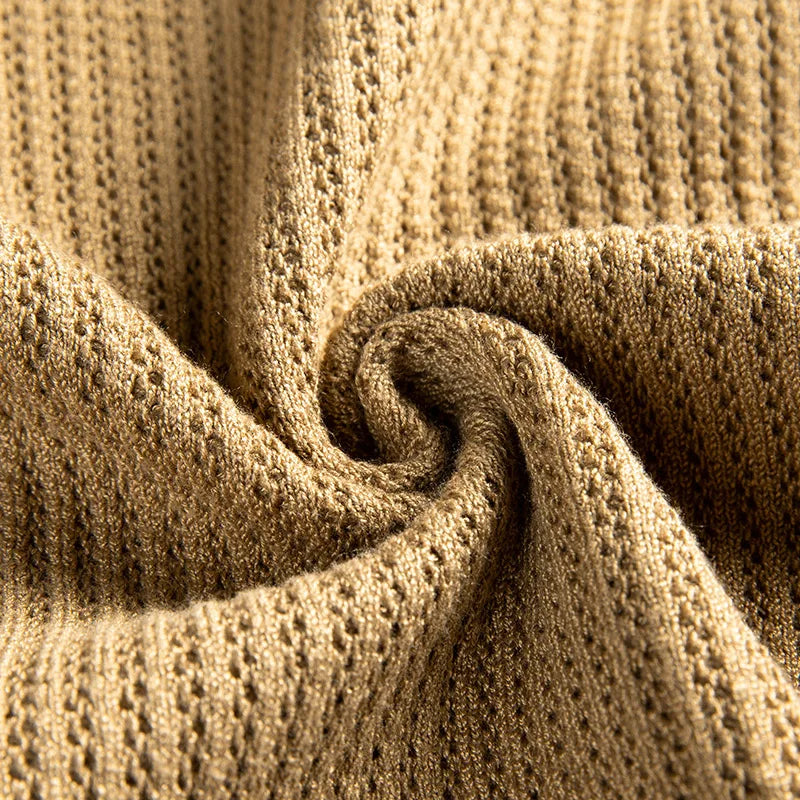 Minimalistischer Cardigan mit Knopfleiste und Brusttaschen