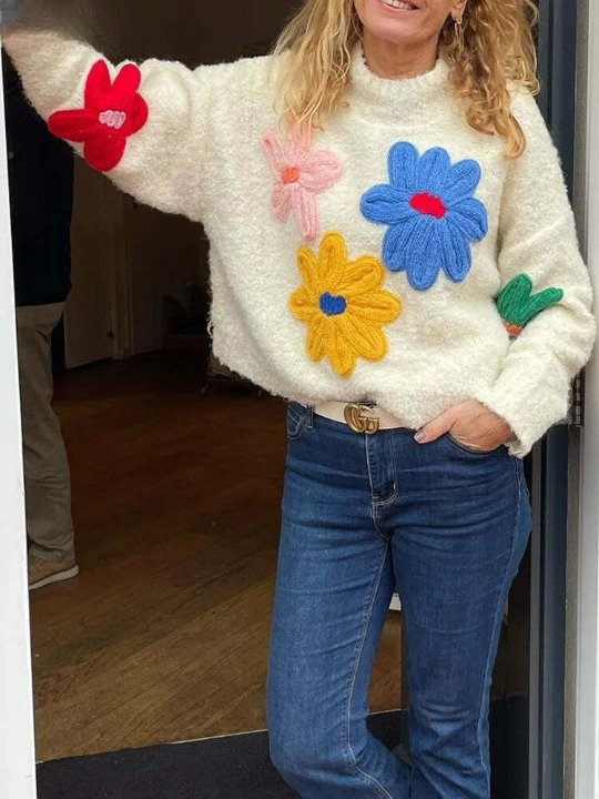 Mia | Strickpullover Damen mit Blumen Dekor
