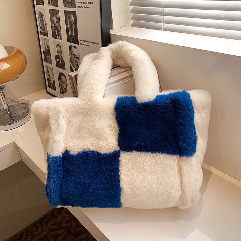 Schicke Plüsch-Handtasche Für Gemütlichen Winterstil Für Frauen