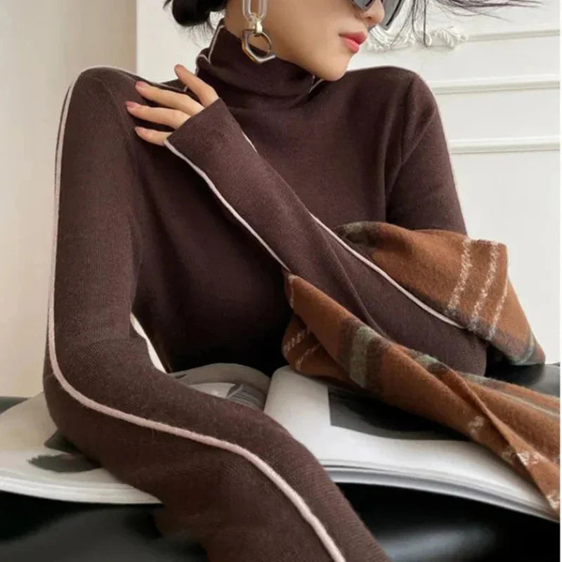 Raylyn™ | Weicher Strickrollkragenpullover mit Kontraststreifen