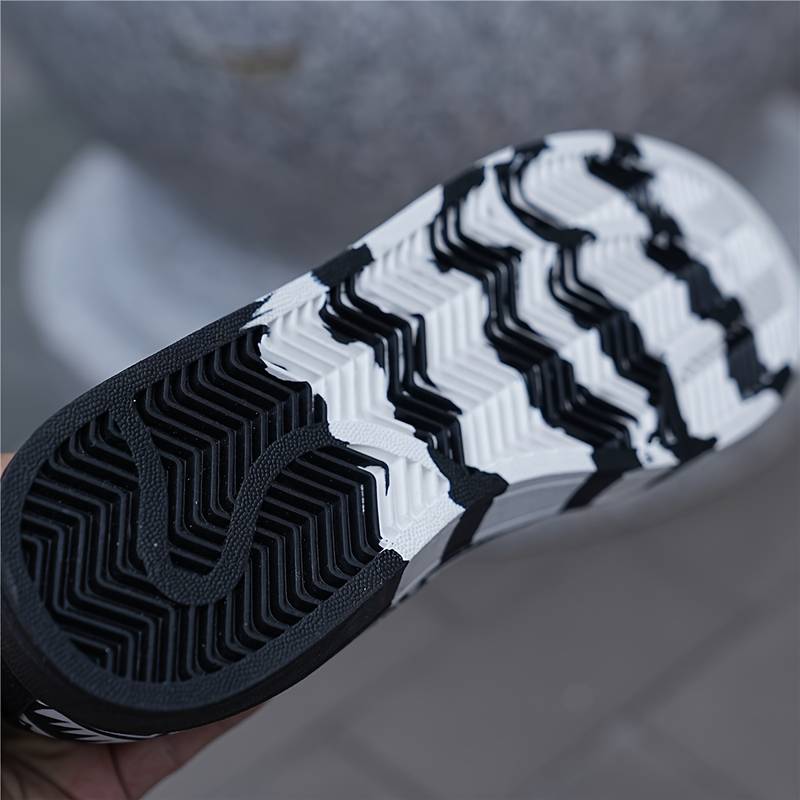 Herren Sneaker mit stylischem Muster