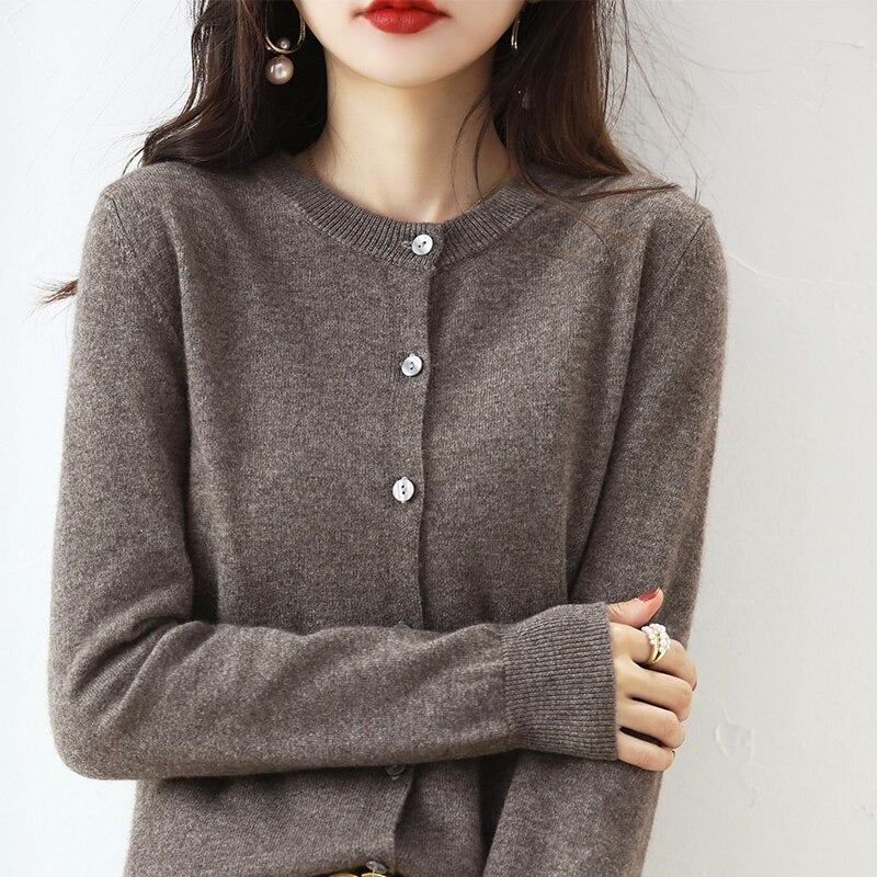 Magalena | Strickjacke für Frauen