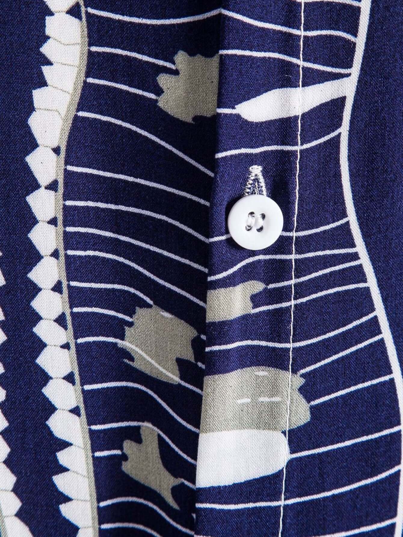 Geripptes Shirt mit Wellenmuster und Stehkragen