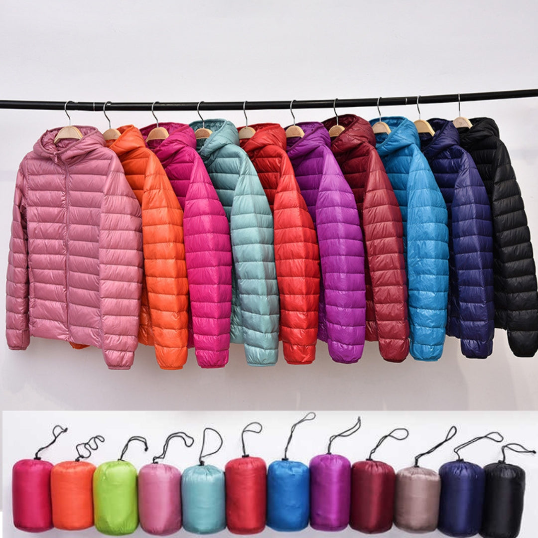 Gesteppte leichte Daunenjacke mit Kapuze